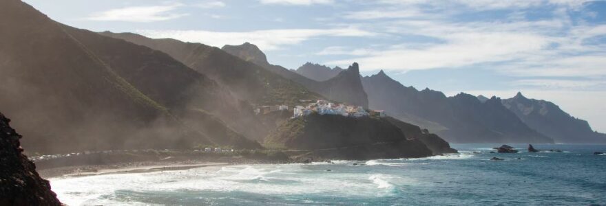 quelle est l'île des canaries la moins ventée