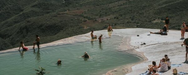 piscine naturelle d'eau chaude corse du sud