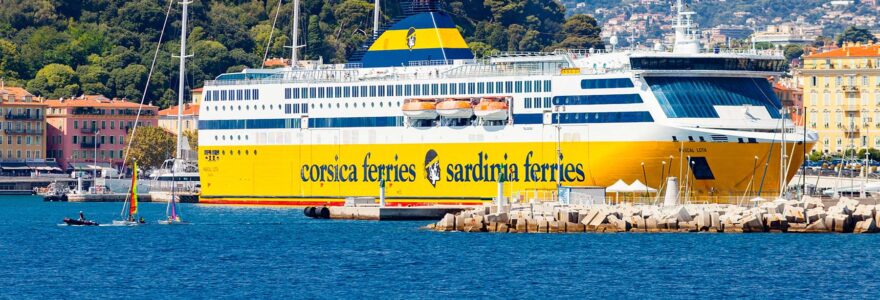 Corsica ferry au départ de Nica